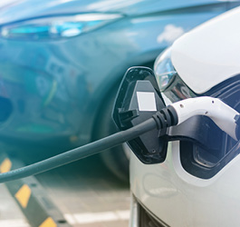 Arbeid med elektriske kjøretøy